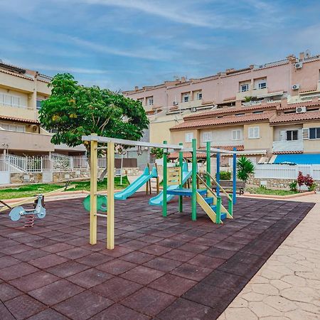 Yellow 3 Bedroom Large Apartment For 10 Guests Costa Adeje  Luaran gambar